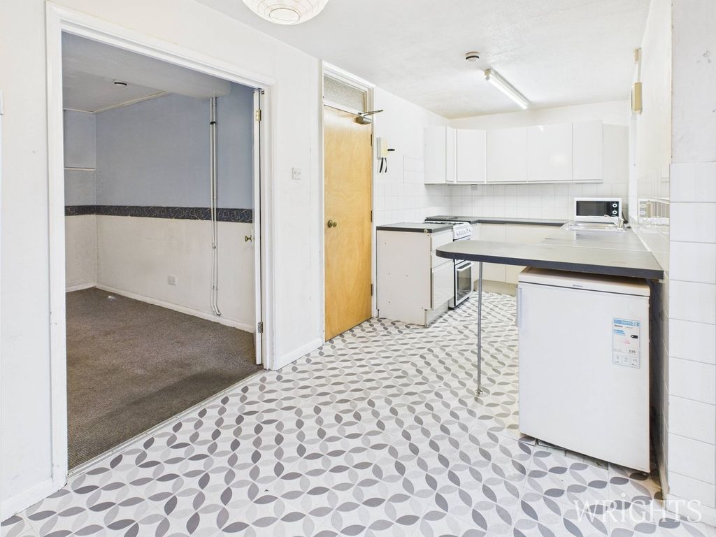 Property photo 2 of 22 Kitchen / Diner