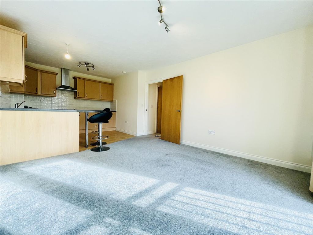 Property photo 3 of 10 Img_0894.Jpeg