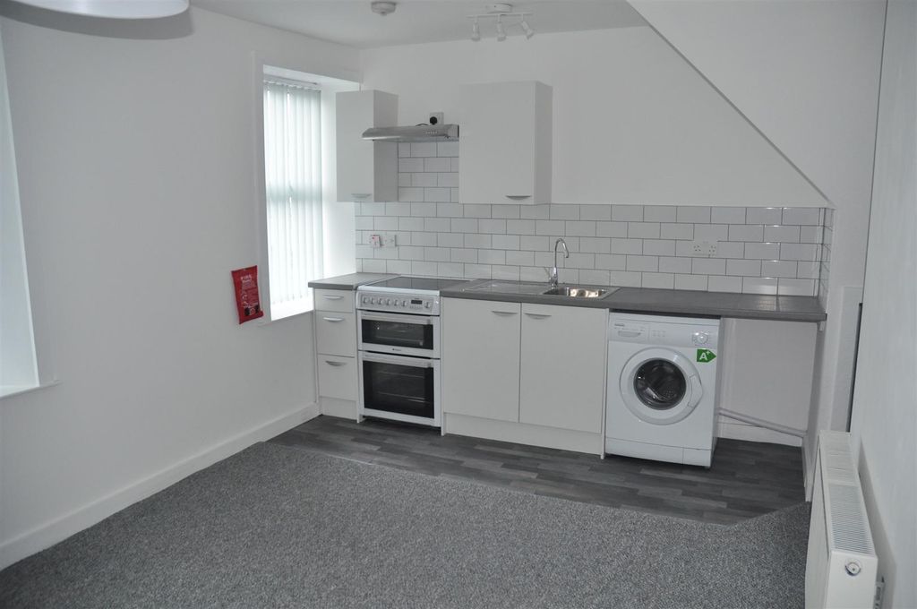 Property photo 2 of 7 Image