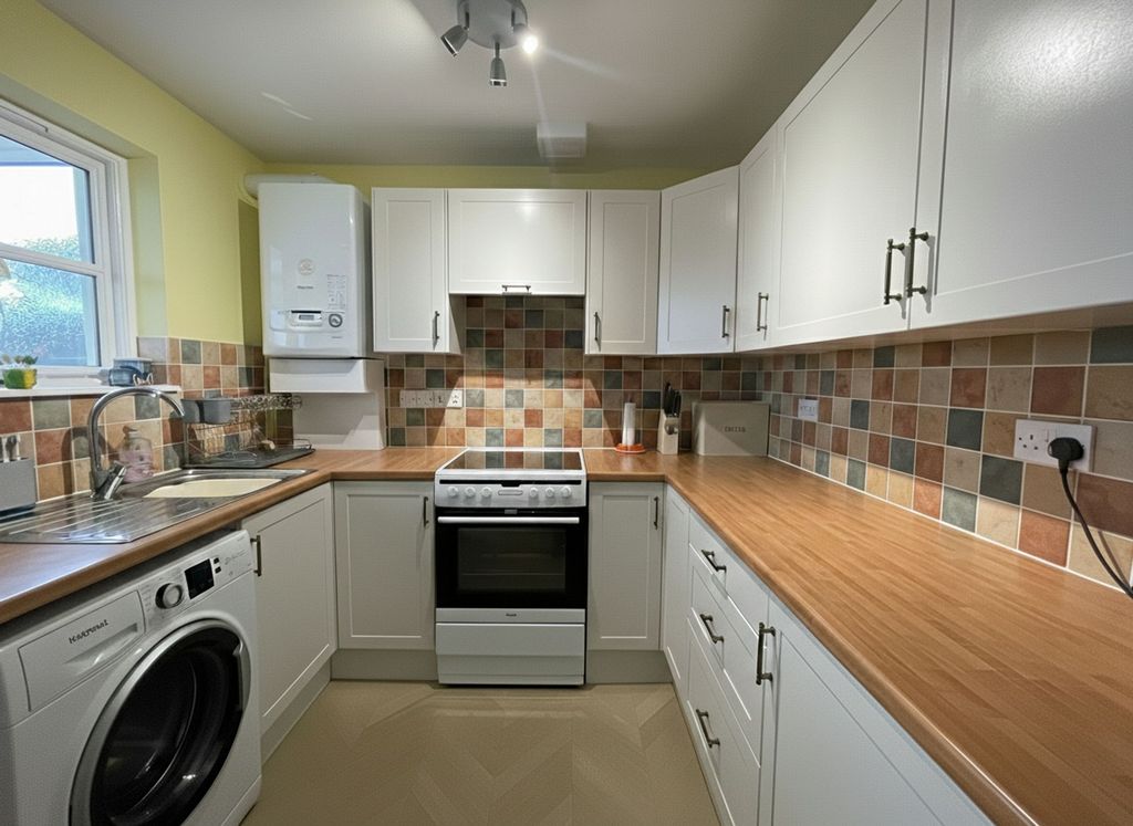 Property photo 3 of 14