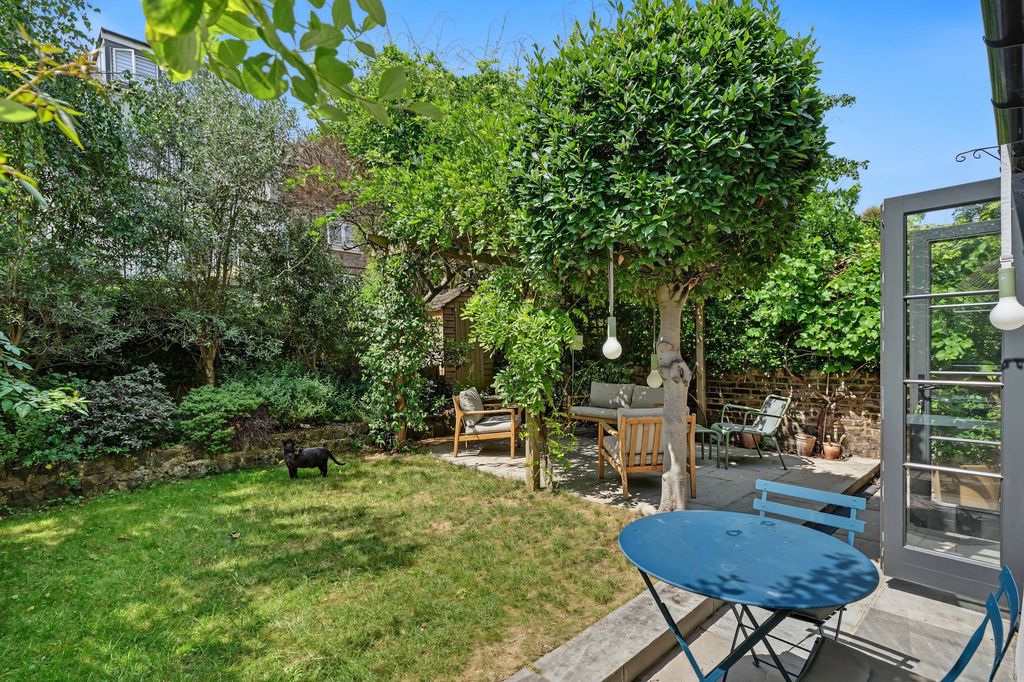 Property photo 3 of 19