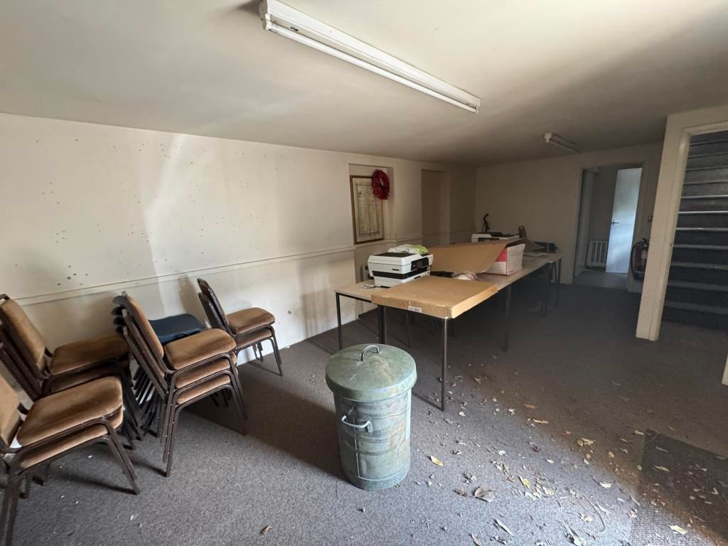 Property photo 2 of 6 Ground Floor