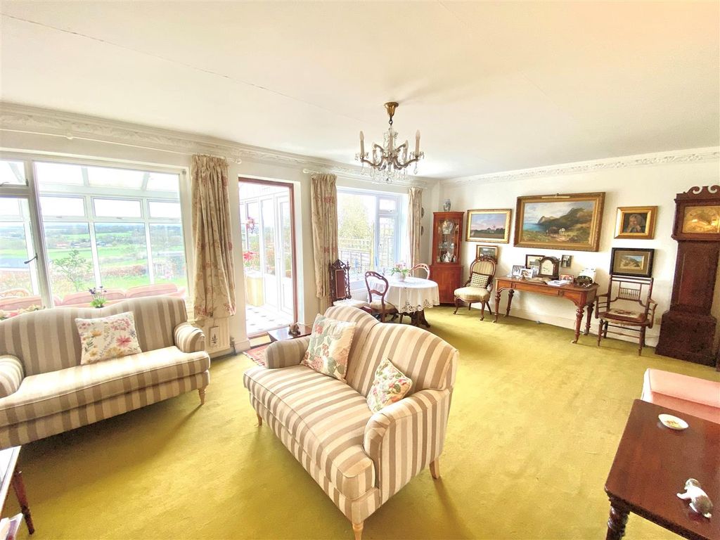 Property photo 3 of 18 L2 Prim.Jpg