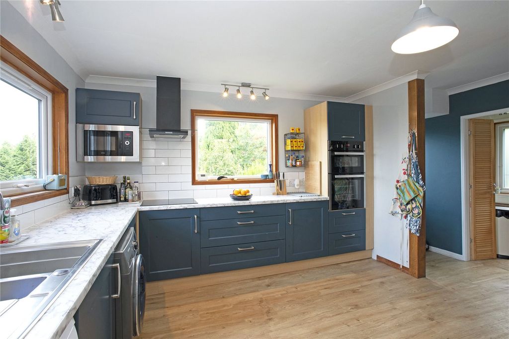 Property photo 3 of 25 Picture No. 07