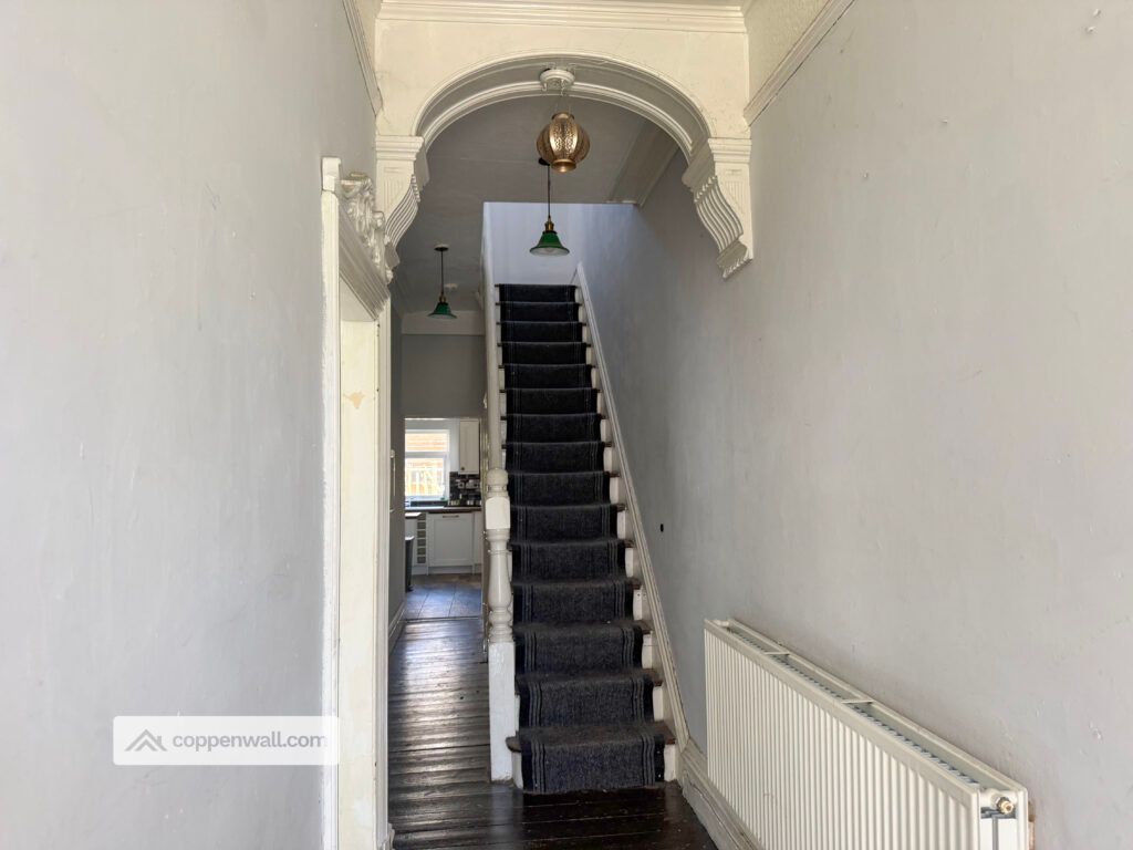 Property photo 2 of 35