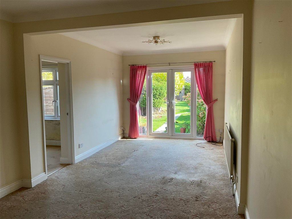 Property photo 1 of 7 Lounge