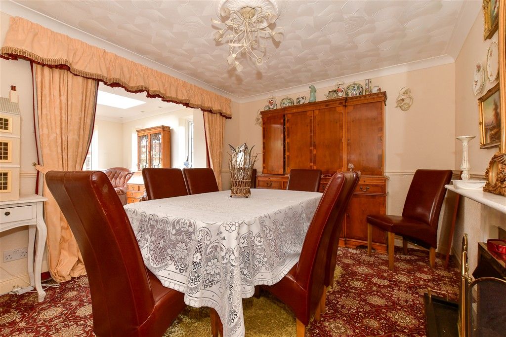 Property photo 2 of 18 Dining Area