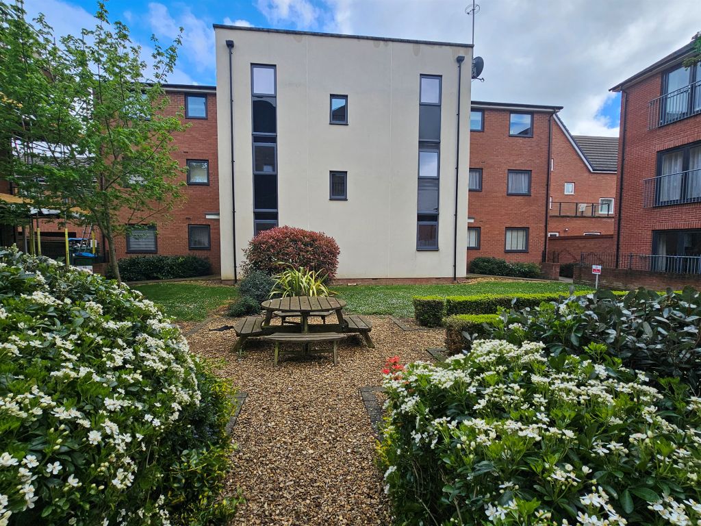 Property photo 1 of 12