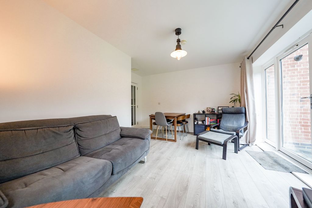 Property photo 3 of 14 Dsc02944