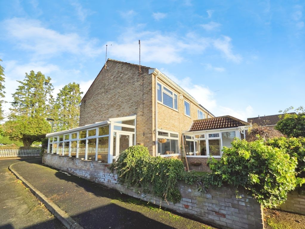 Property photo 1 of 17 Pbox-Img.Jpg