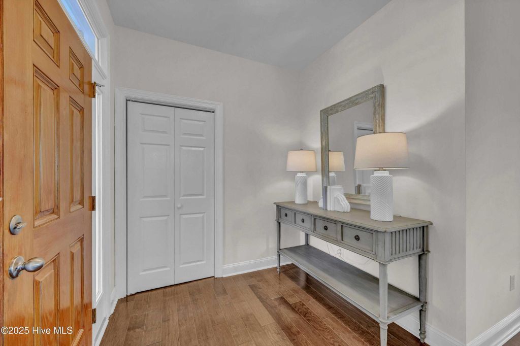 Property photo 2 of 30 <Alttext/>