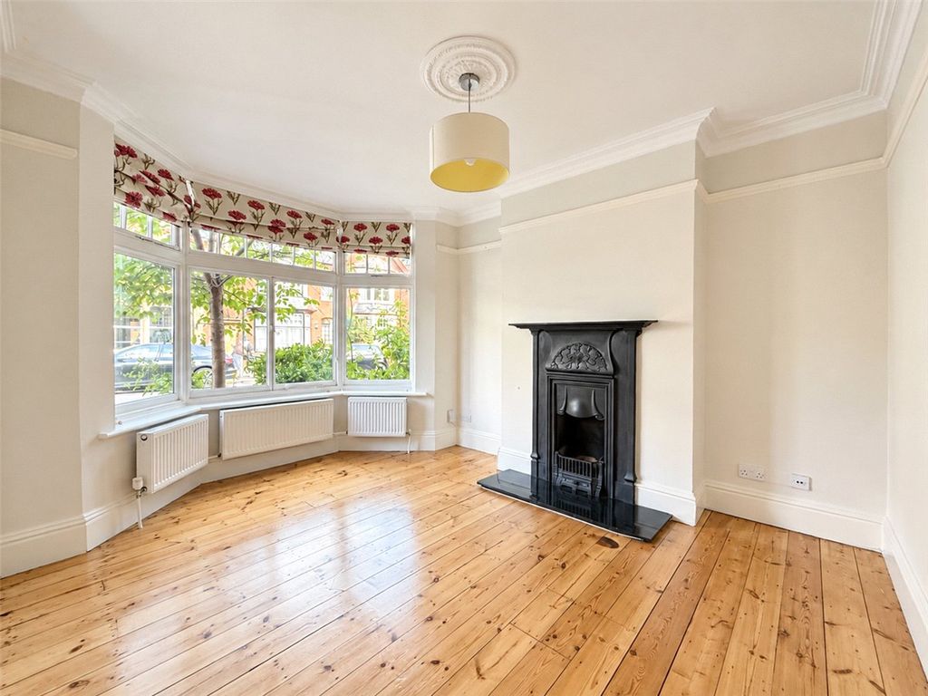 Property photo 2 of 18 Picture No. 07