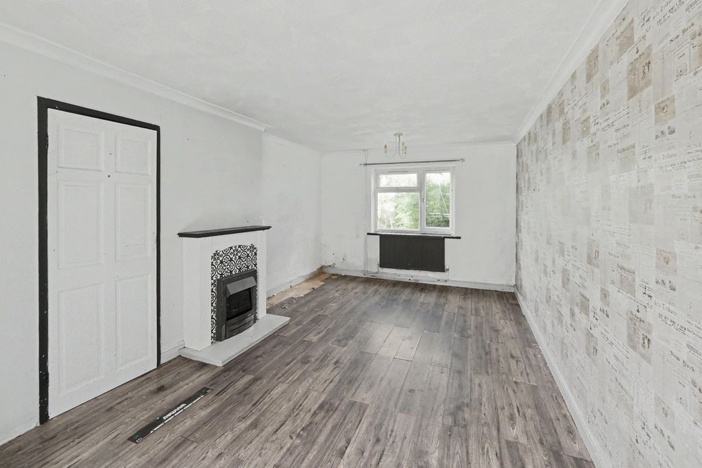 Property photo 3 of 19 42 Woodview, Edwalton, Nottingham, Ng12 4Ax