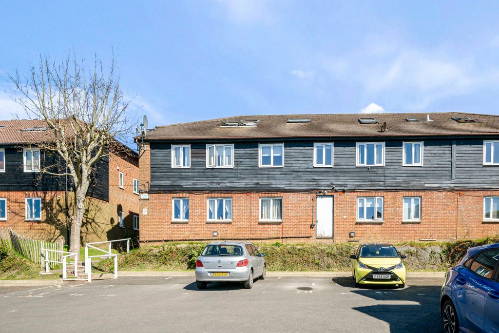 Additional image 11 of 1 bed flat for saleStreatfield Road, Heathfield TN21