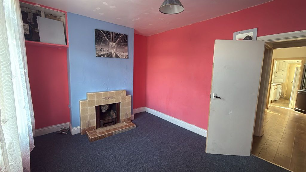 Property photo 3 of 25 Reception