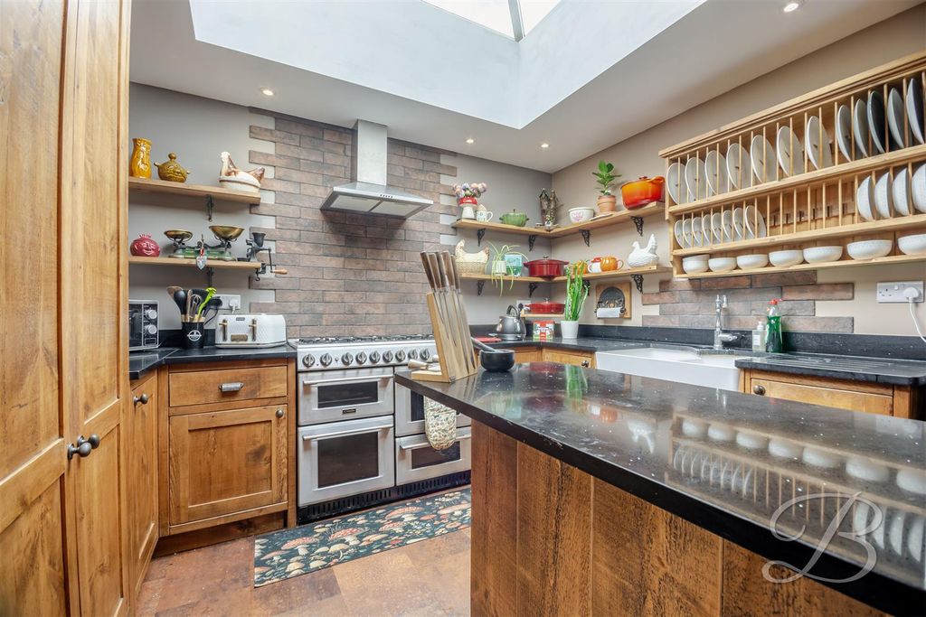 Property photo 2 of 61 Ccltd-46.Jpg