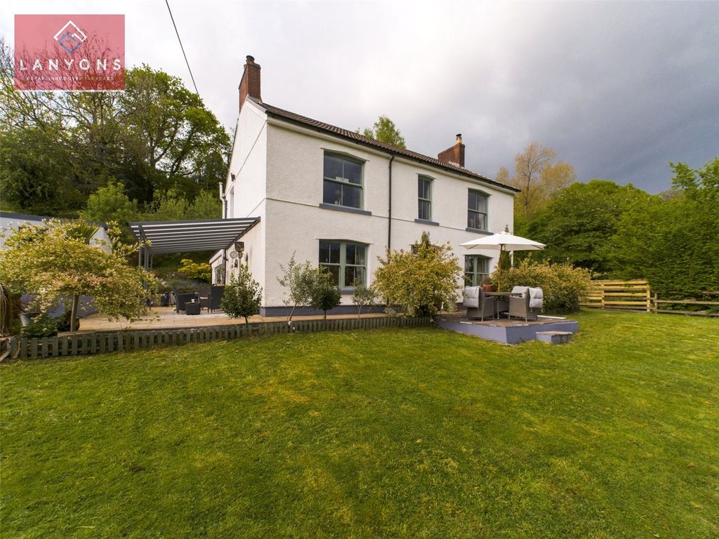 Property photo 2 of 31 Picture No. 37