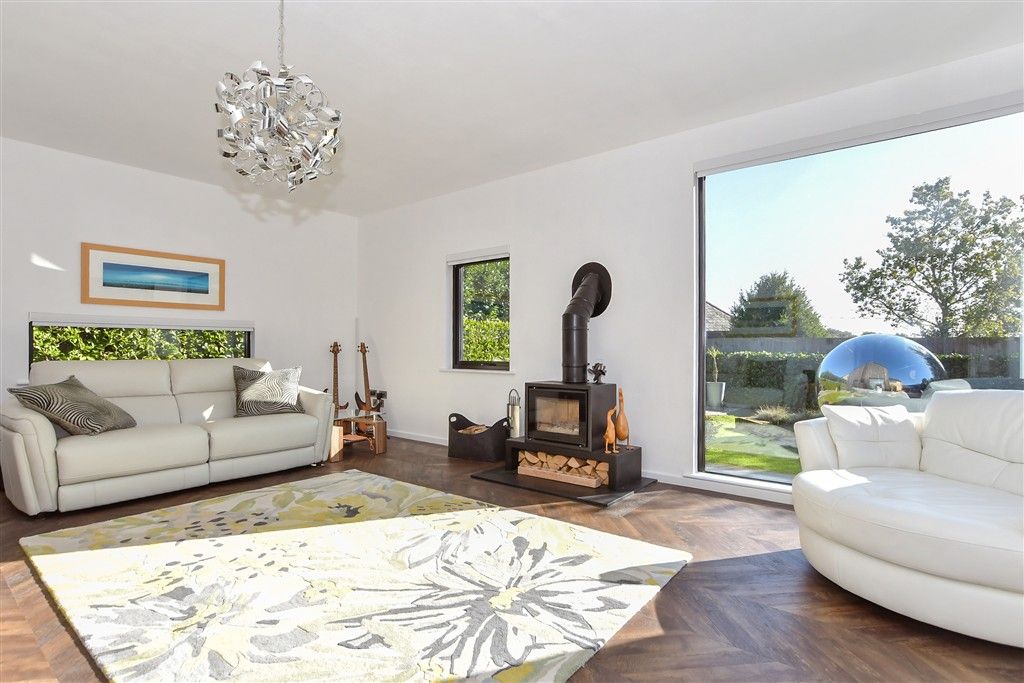 Property photo 1 of 20 Kitchen/Breakfast Room