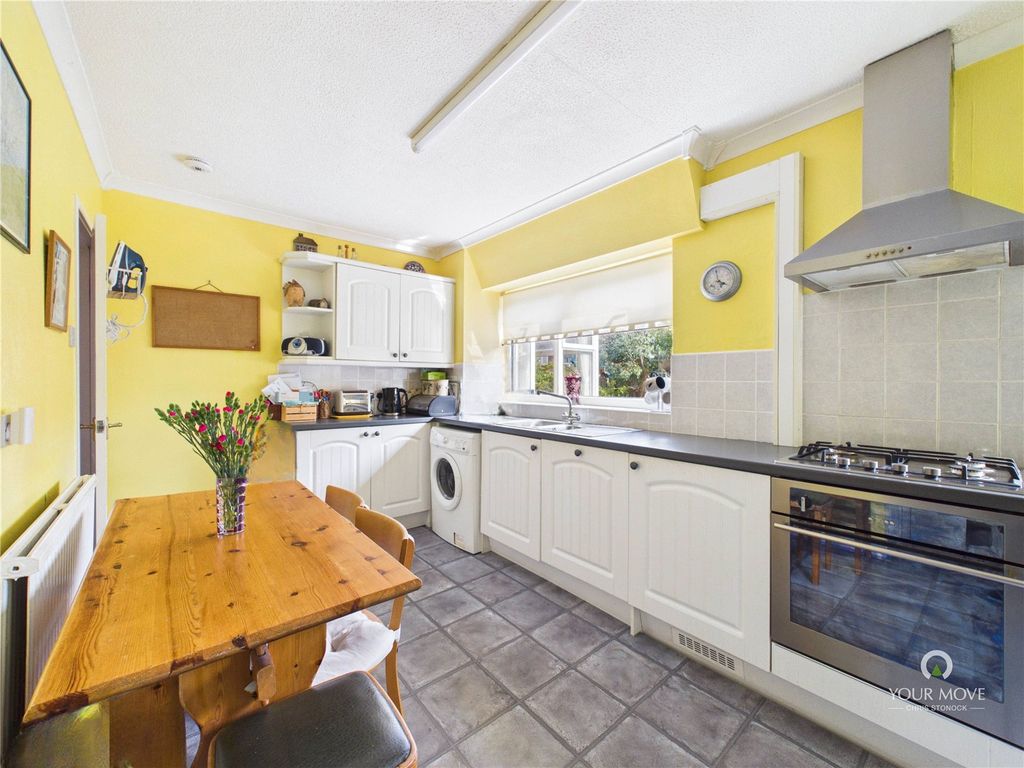 Property photo 3 of 15 Picture No. 16