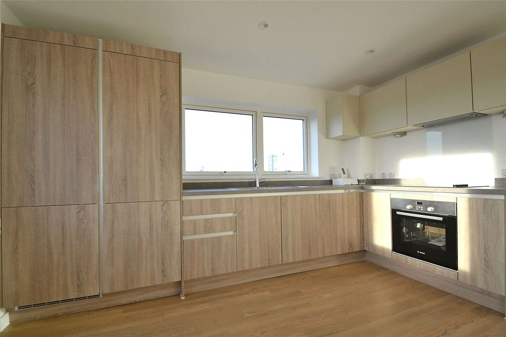 Property photo 2 of 11 Picture No. 21