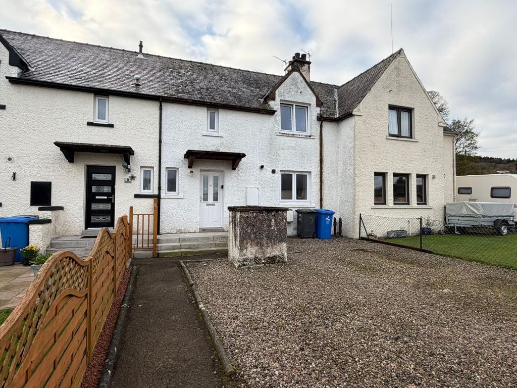 Property photo 1 of 18 Front (Exterior)