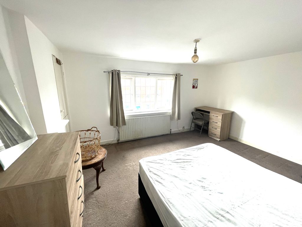 Property photo 2 of 7 Img_5310