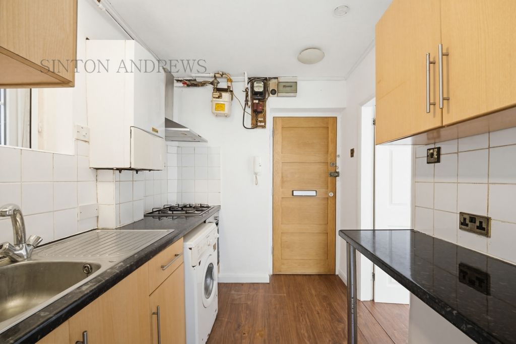 Property photo 3 of 10 Photo 6
