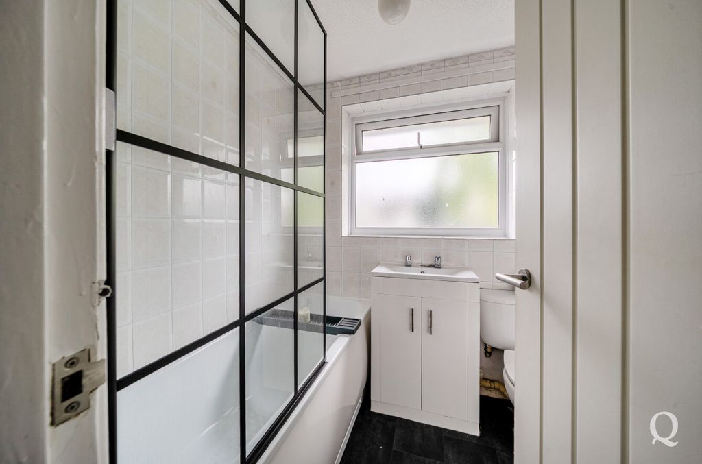 Property photo 2 of 24 6Ebe1720-F98d-494...