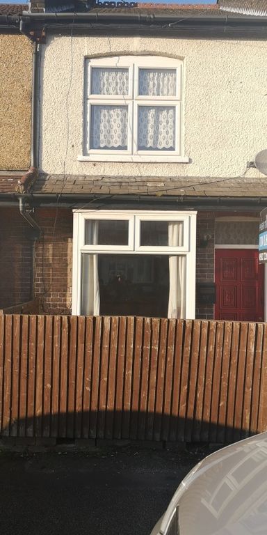 Property photo 2 of 27