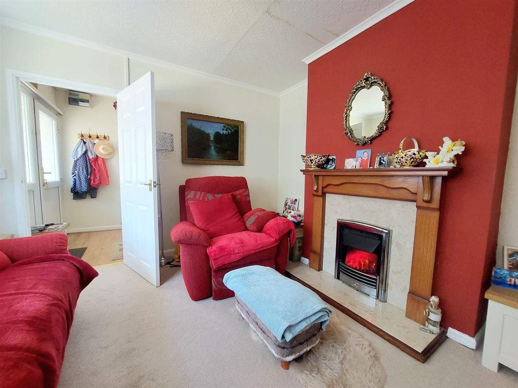 Property photo 3 of 24