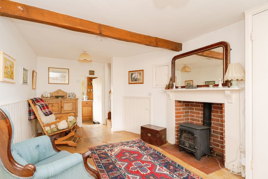 Property photo 2 of 17