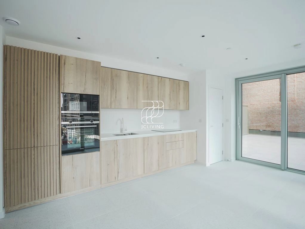 Property photo 3 of 10 Gallery