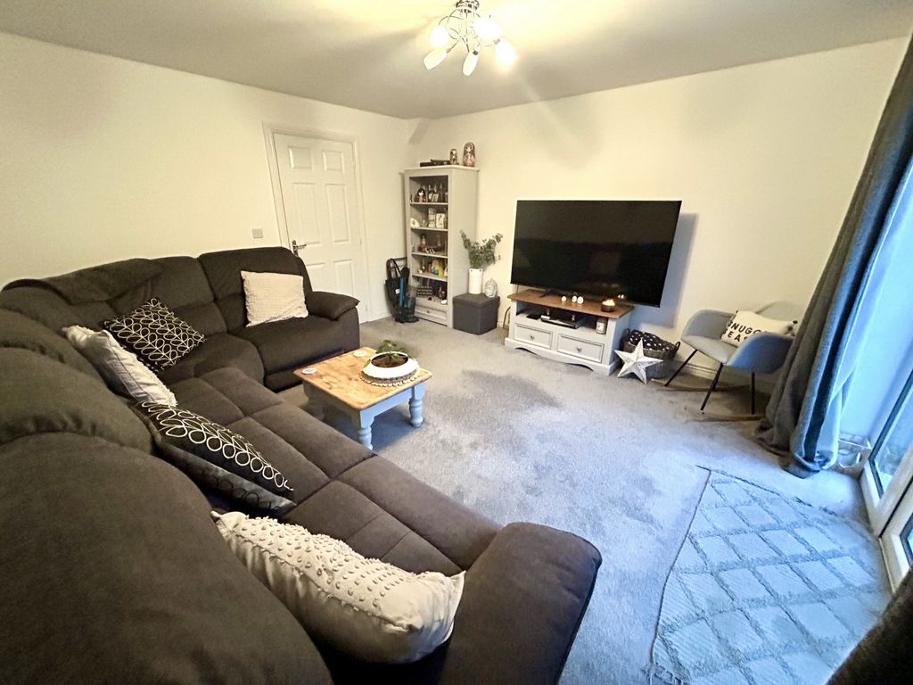 Property photo 3 of 22 Photo 17