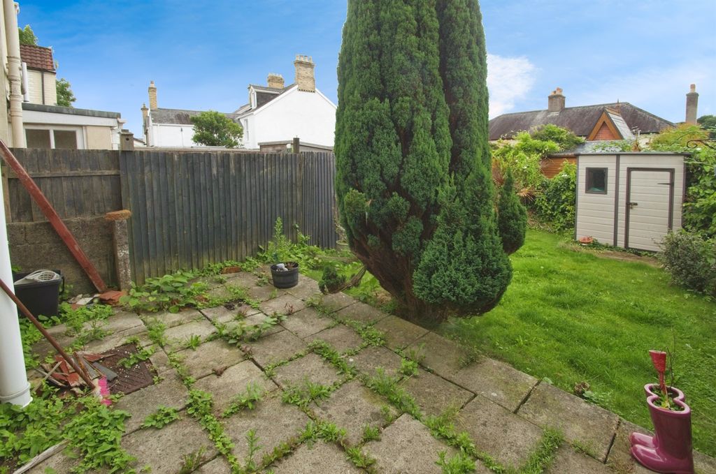 Property photo 2 of 14