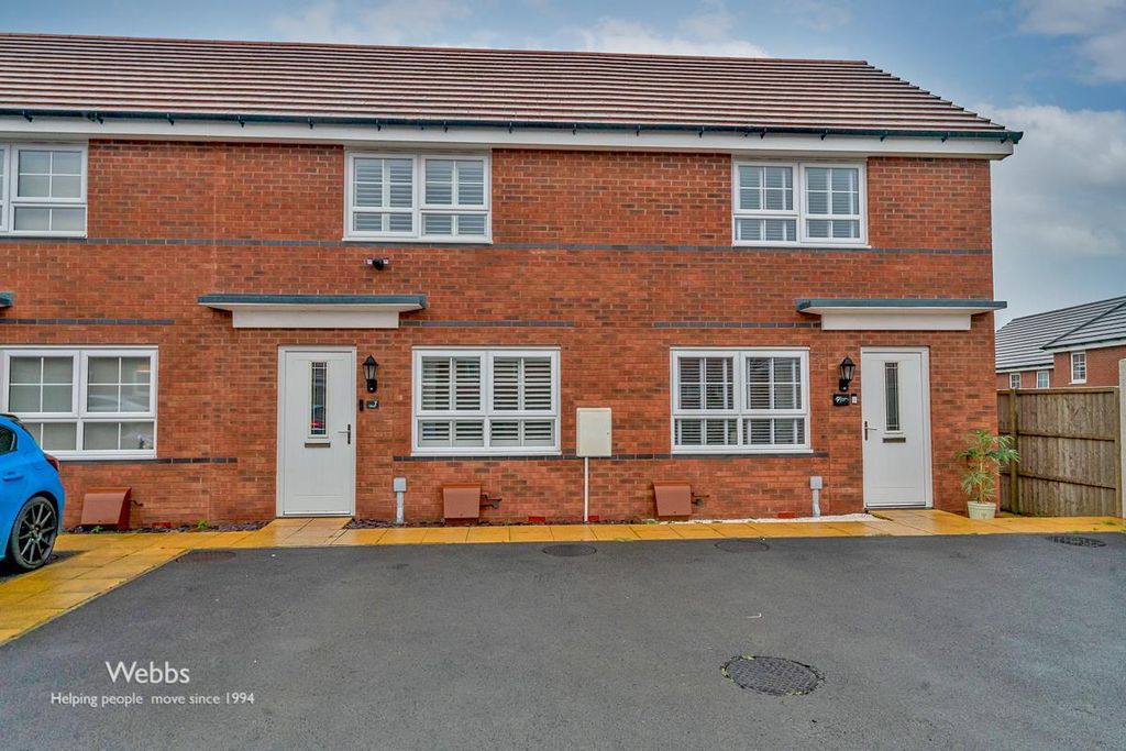 Property photo 1 of 18 © Webbs Estate Agents © (46 Of 77).Jpg