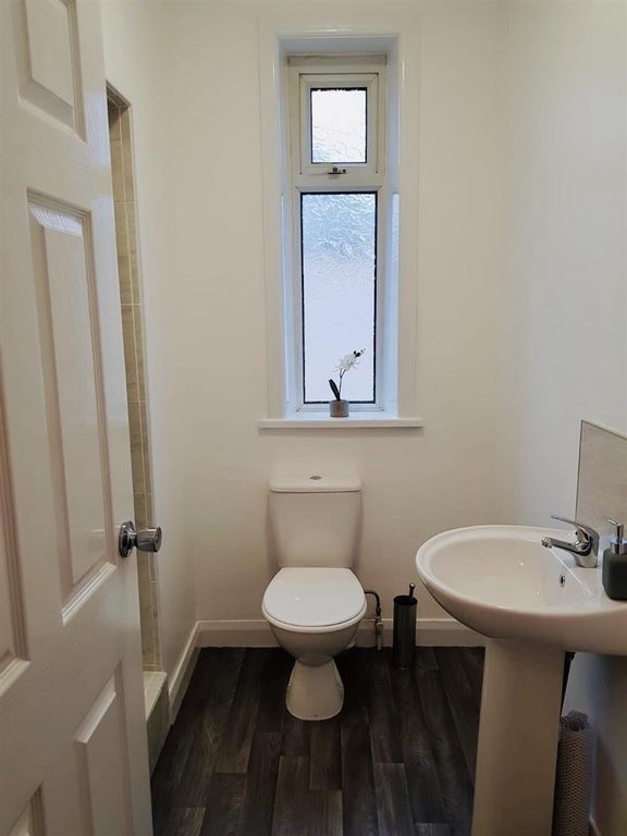 Property photo 3 of 8 Img-1564.Jpg