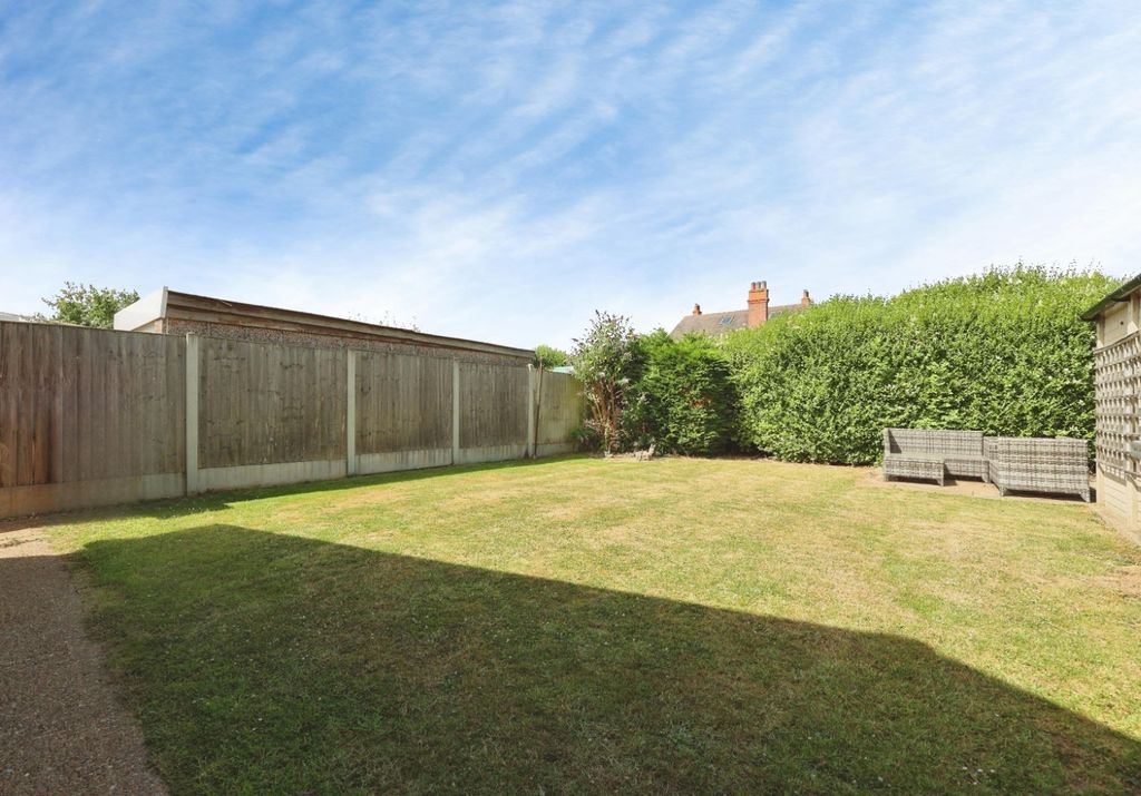 Property photo 3 of 16 4864642