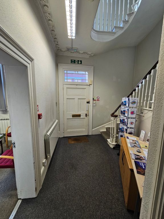 Property photo 3 of 17 Photo 1