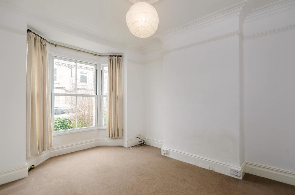 Property photo 2 of 10 0 General