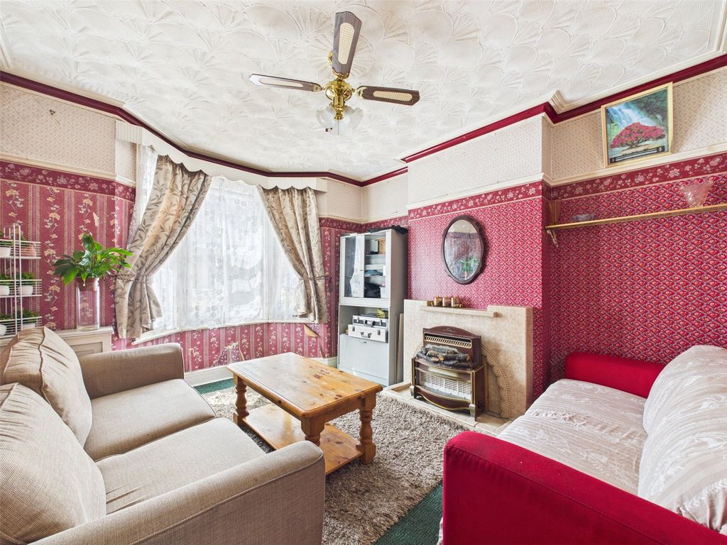 Property photo 2 of 11 Picture No. 02