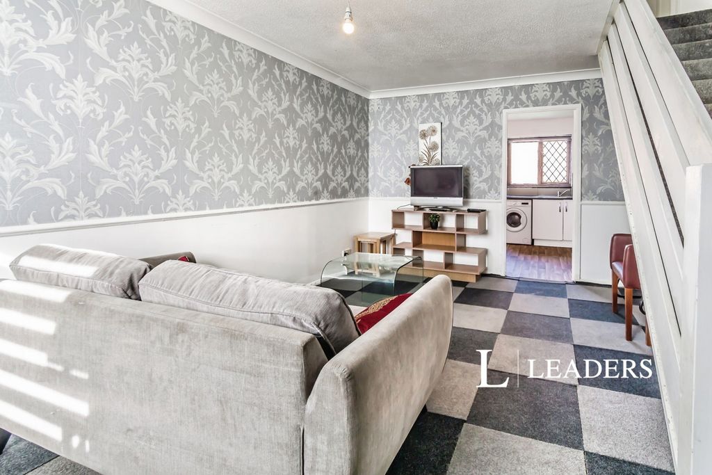 Property photo 2 of 9 Pbox-Img.Jpg