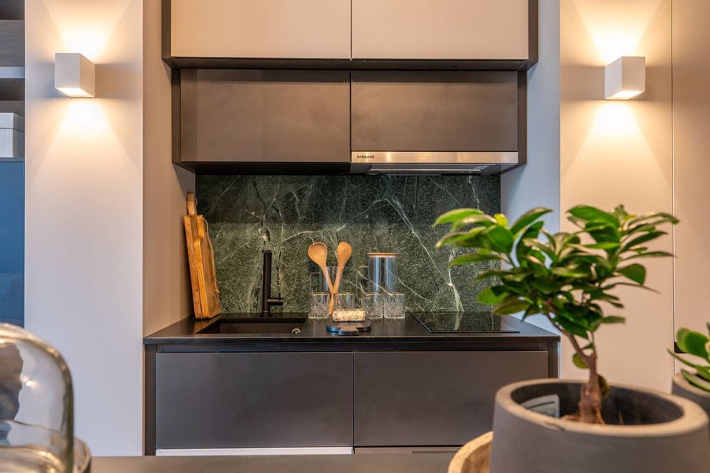 Property photo 2 of 38