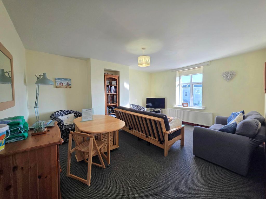 Property photo 2 of 8 Image