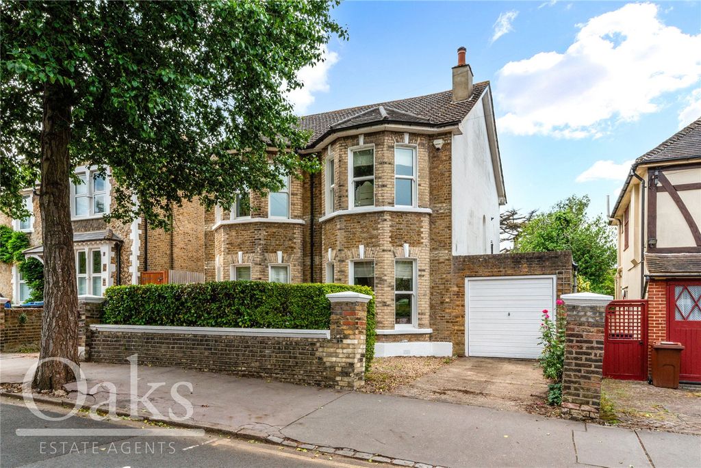Property photo 1 of 16 Picture No. 17