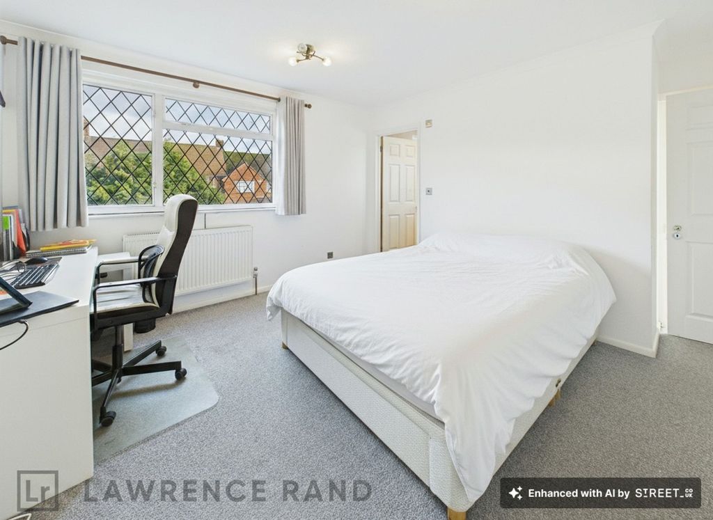 Property photo 3 of 15