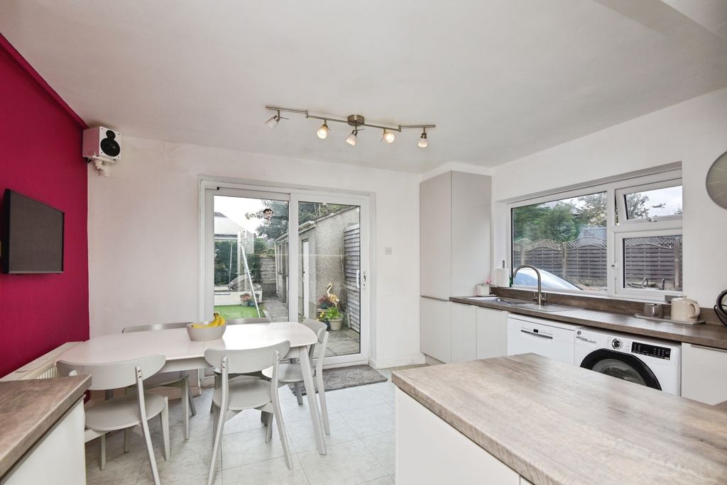 Property photo 2 of 18 Kitchen Diner