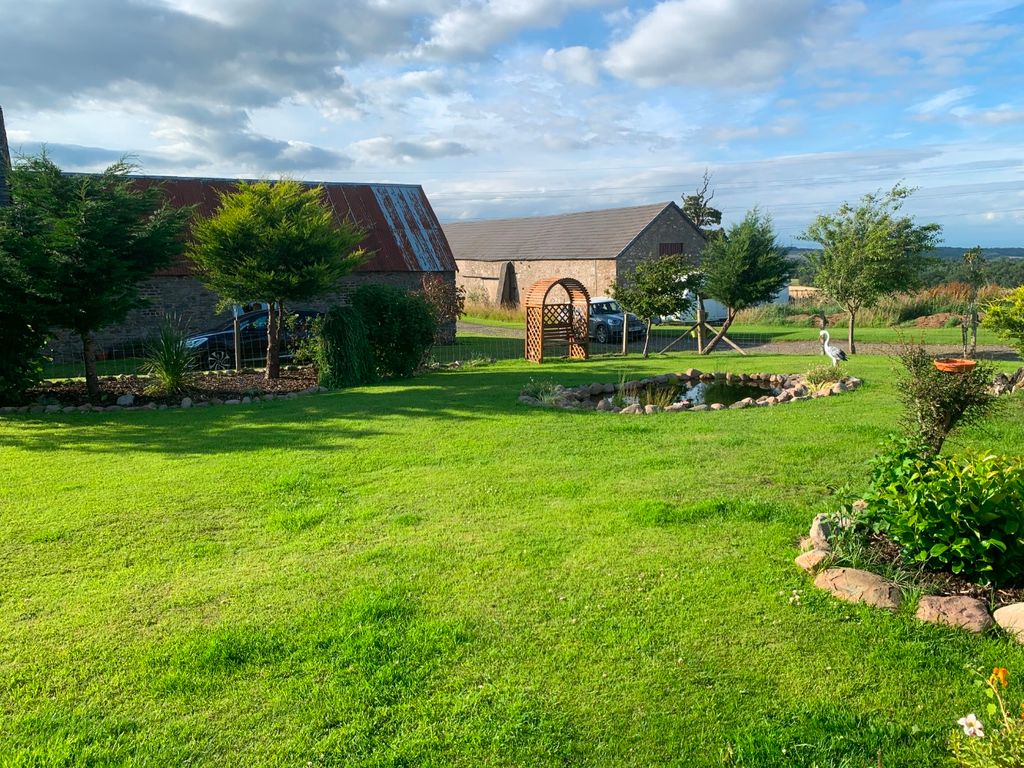 Property photo 2 of 8 Photo 2