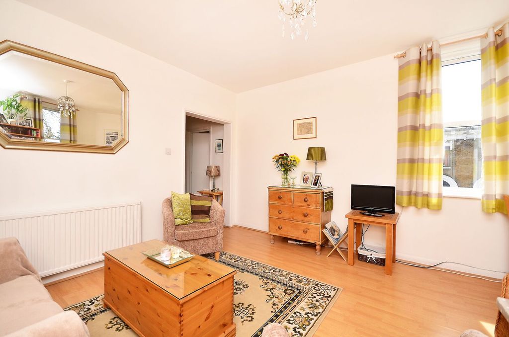 Property photo 3 of 9