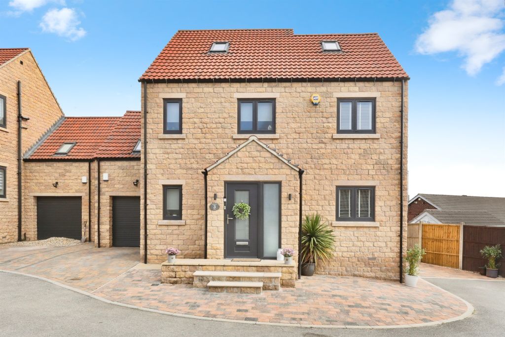 Property photo 1 of 17