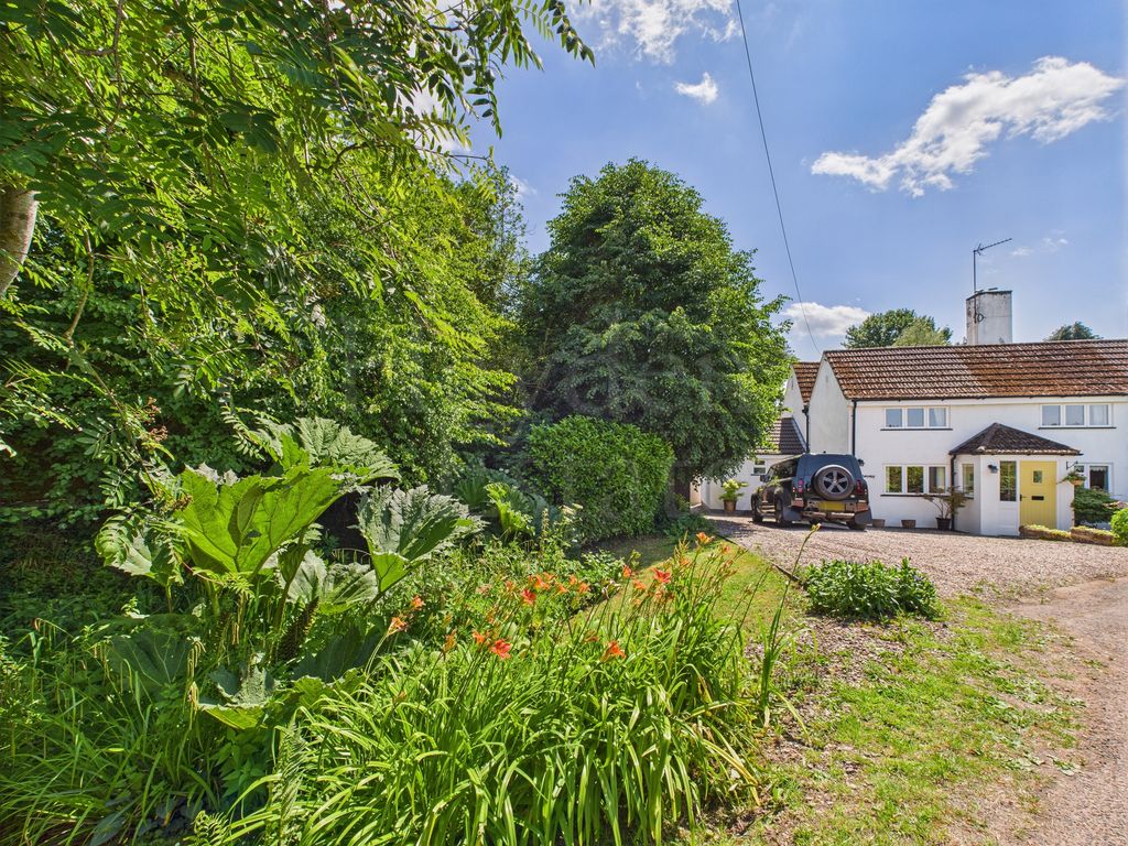 Property photo 1 of 47
